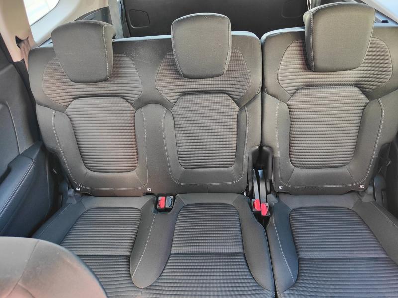 RENAULT Grand Scenic 1.3 TCe 140ch Evolution 7 places Renault-Sommières