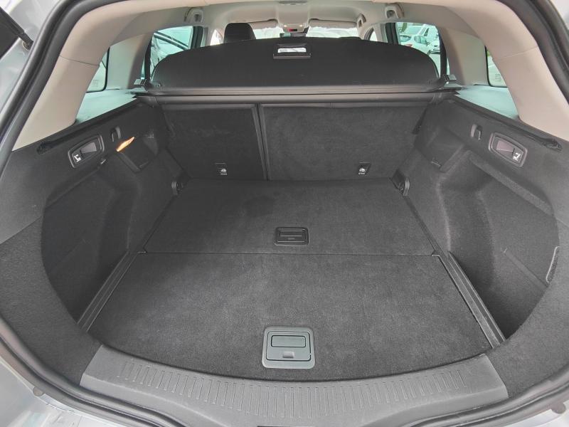 RENAULT Megane Estate 1.3 TCe 140ch Techno EDC -23 Renault-Sommières