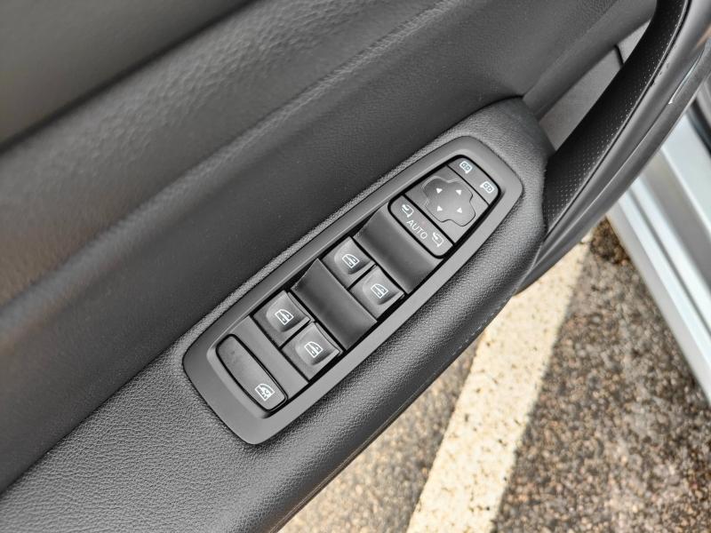 RENAULT Megane Estate 1.3 TCe 140ch Techno EDC -23 Renault-Sommières