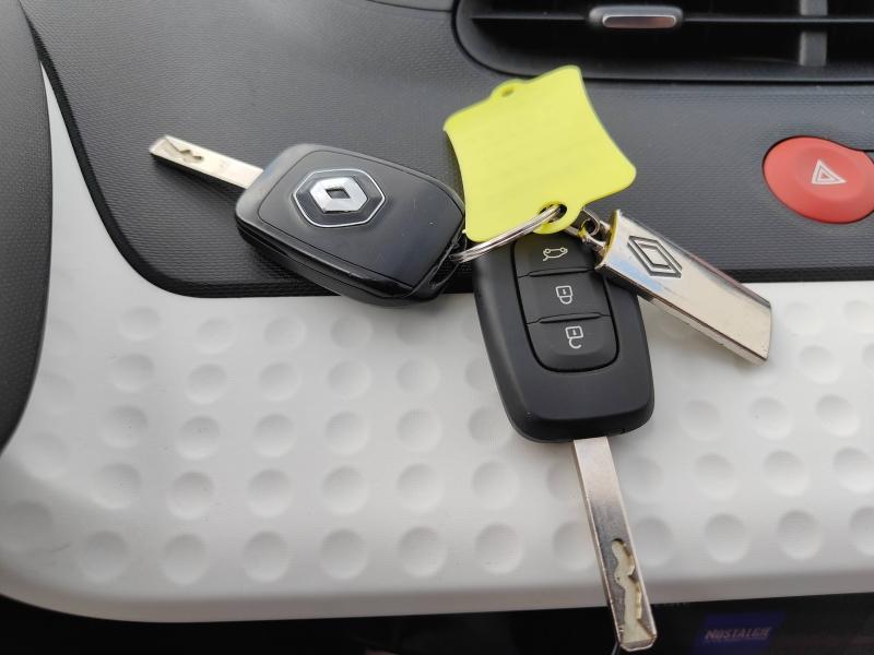 RENAULT Twingo 1.0 SCe 65ch Equilibre Renault-Sommières