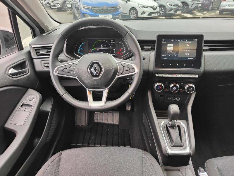 RENAULT Clio 1.6 E-Tech hybride 145ch Equilibre Renault-Sommières
