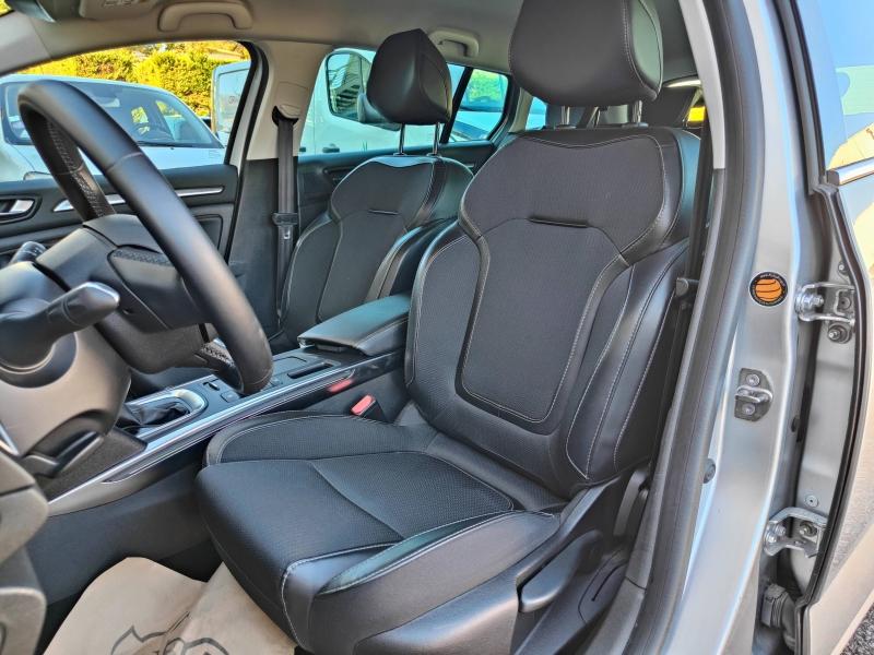 RENAULT Megane Estate 1.3 TCe 140ch Techno EDC -23 Renault-Sommières