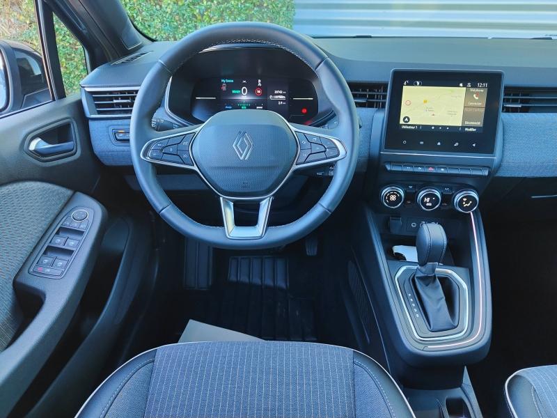 RENAULT Clio 1.6 E-Tech 145ch full hybrid Techno - 24 Renault-Sommières