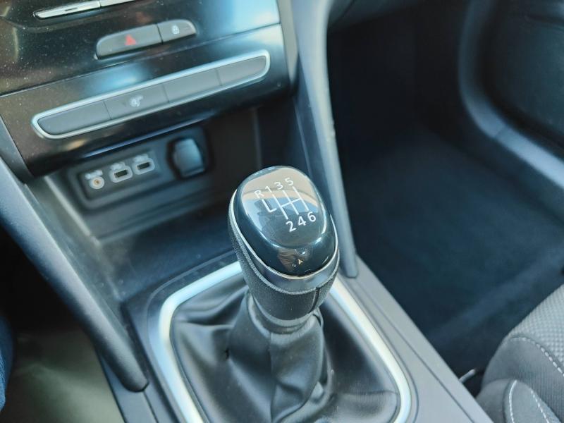 RENAULT Megane 1.3 TCe 140ch Evolution Renault-Sommières