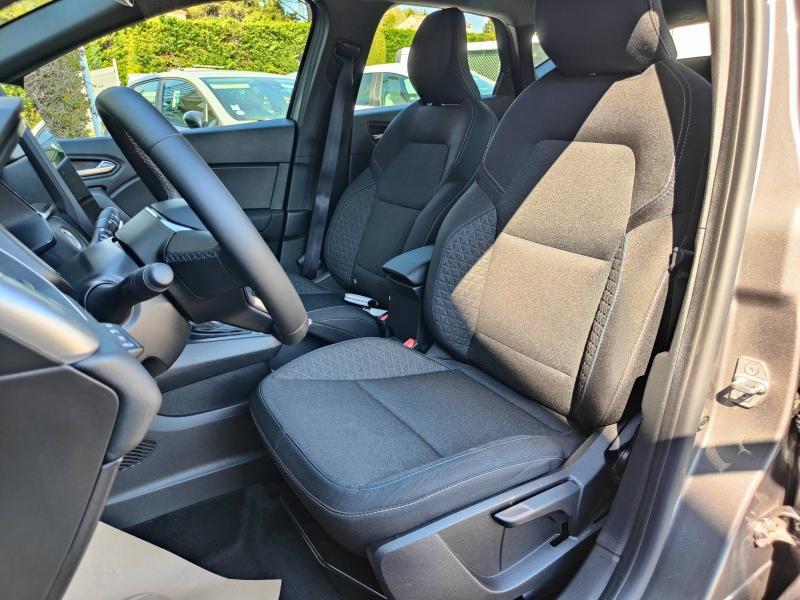 RENAULT Captur 1.6 E-Tech full hybrid 145ch Evolution Renault-Sommières