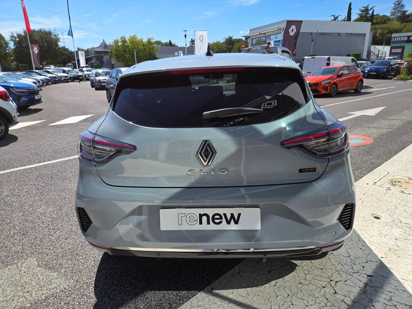 RENAULT Clio 1.6 E-Tech 145ch full hybrid Techno - 25 Renault-Sommières