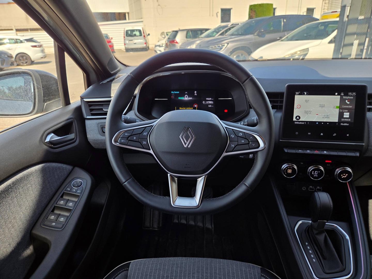 RENAULT Clio 1.6 E-Tech 145ch full hybrid Techno - 25 Renault-Sommières