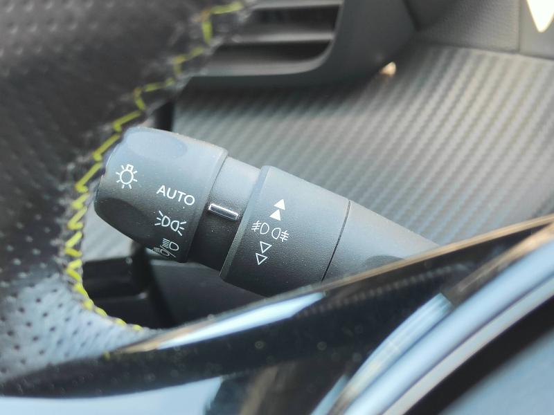 PEUGEOT 2008 1.2 PureTech 130ch S&S GT Line 7cv Renault-Sommières