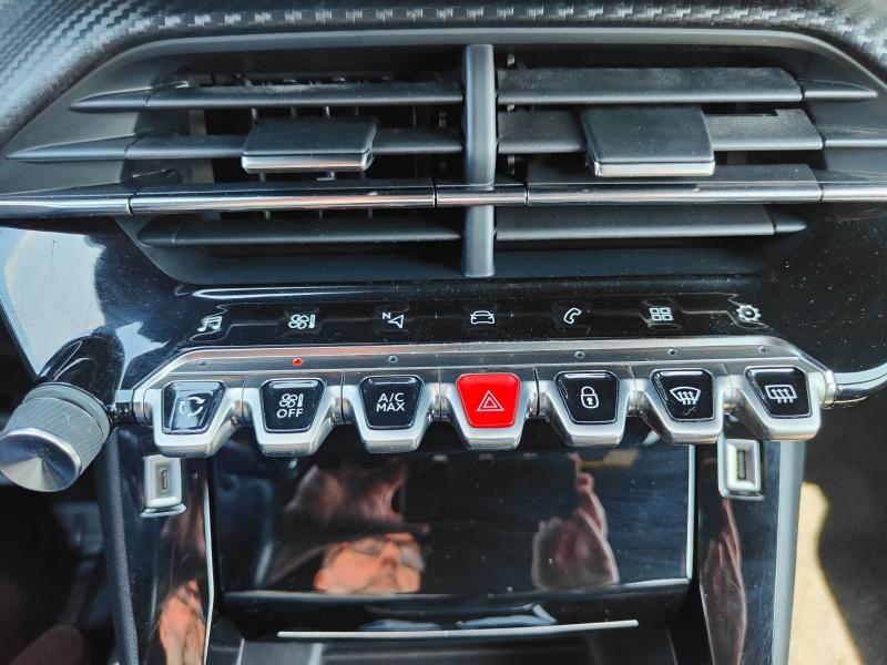 PEUGEOT 2008 1.2 PureTech 130ch S&S GT Line 7cv Renault-Sommières