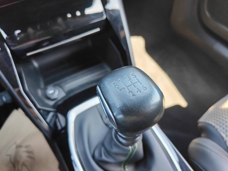 PEUGEOT 2008 1.2 PureTech 130ch S&S GT Line 7cv Renault-Sommières