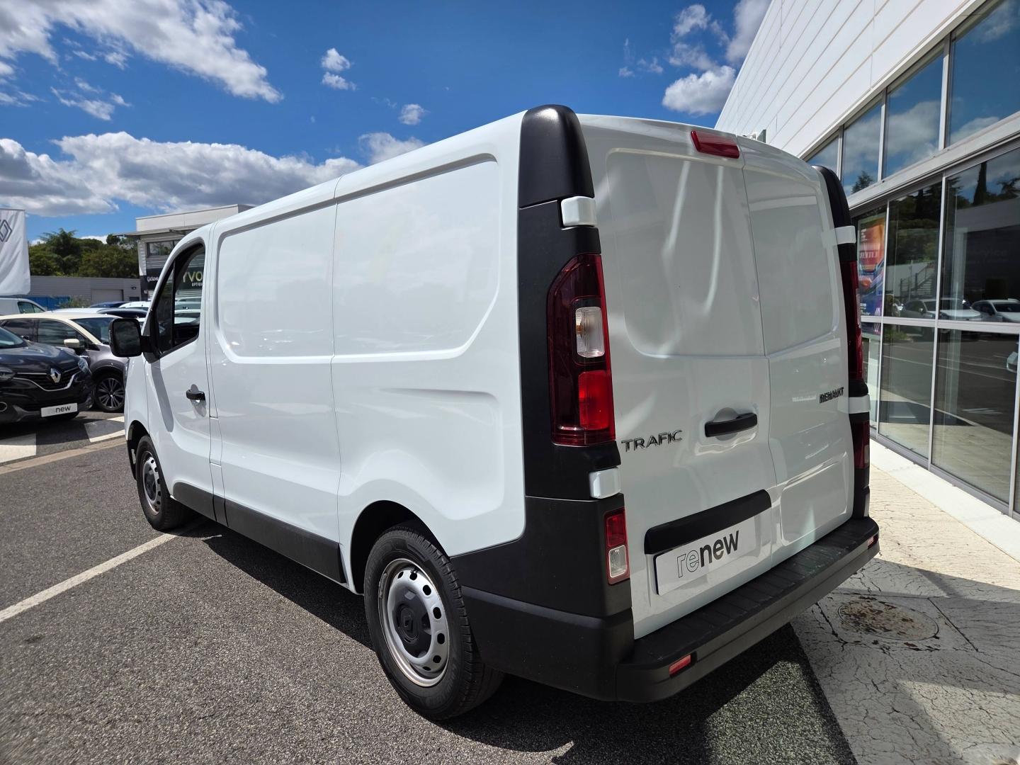 RENAULT Trafic Fg L1H1 3T 2.0 Blue dCi 130ch Grand Confort E6E Renault-Sommières