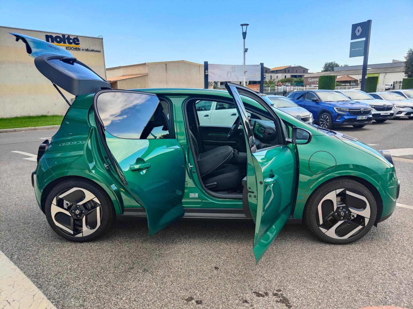 RENAULT Twingo E-Tech Electrique 80ch 27,5kWh Techno autonomie urbaine Renault-Sommières