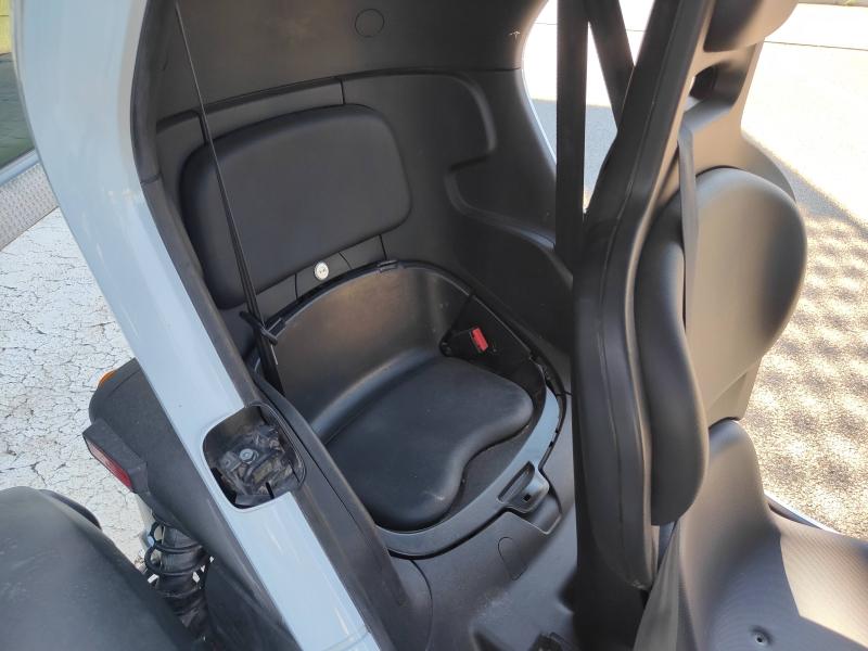 RENAULT Twizy INTENS 77 NOIR ACHAT INTEGRAL 6.1 KWH Renault-Sommières