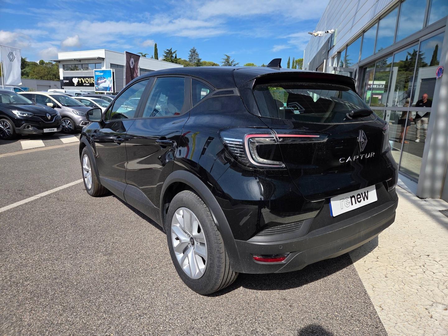 RENAULT Captur 1.6 E-Tech full hybrid 145ch Evolution Renault-Sommières