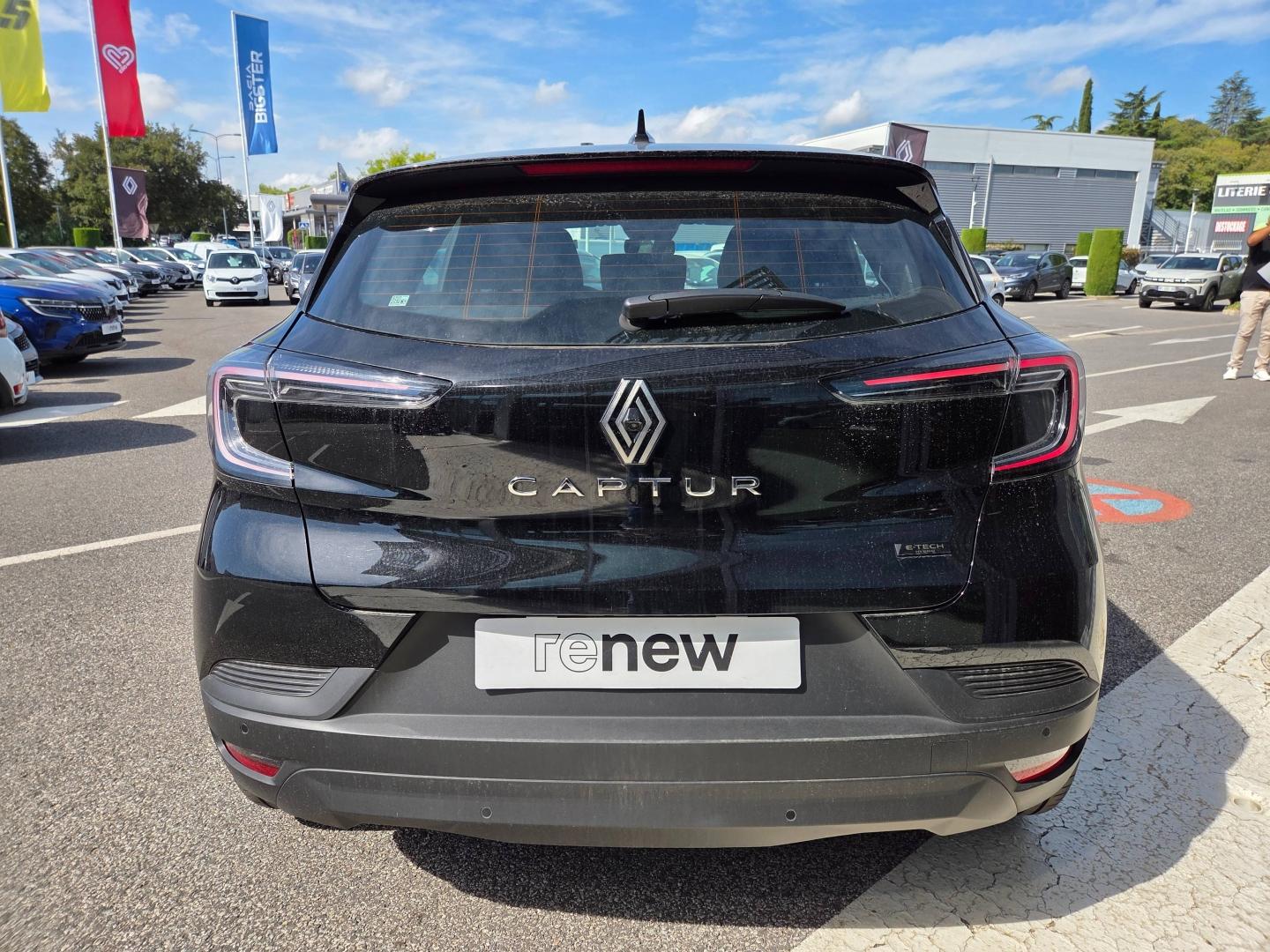 RENAULT Captur 1.6 E-Tech full hybrid 145ch Evolution Renault-Sommières