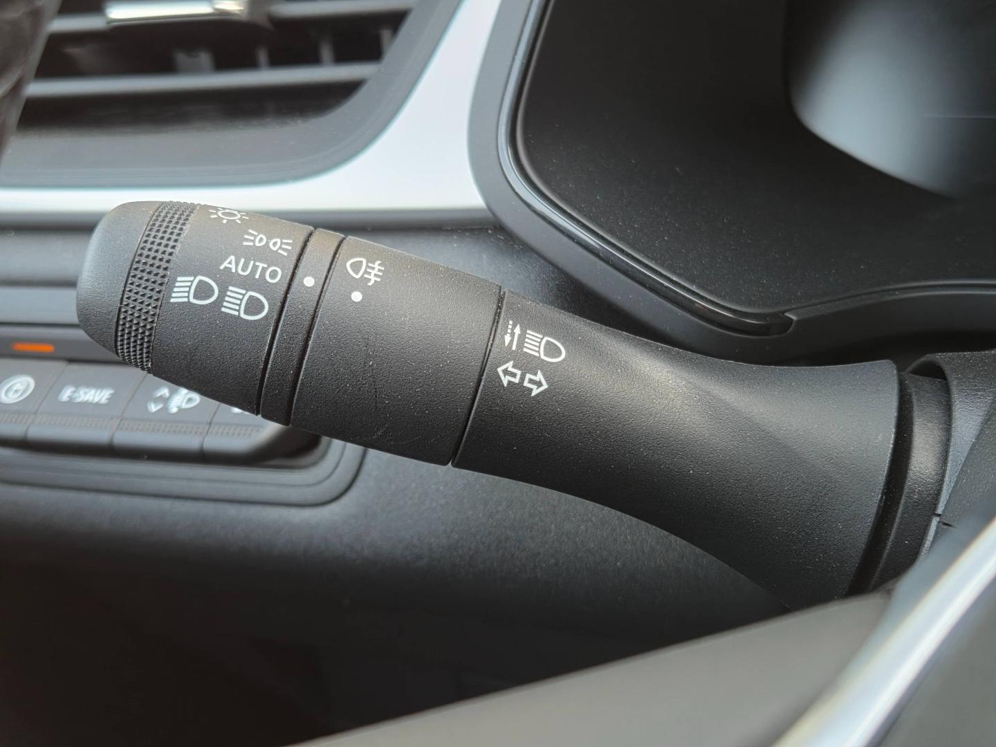 RENAULT Captur 1.6 E-Tech full hybrid 145ch Evolution Renault-Sommières