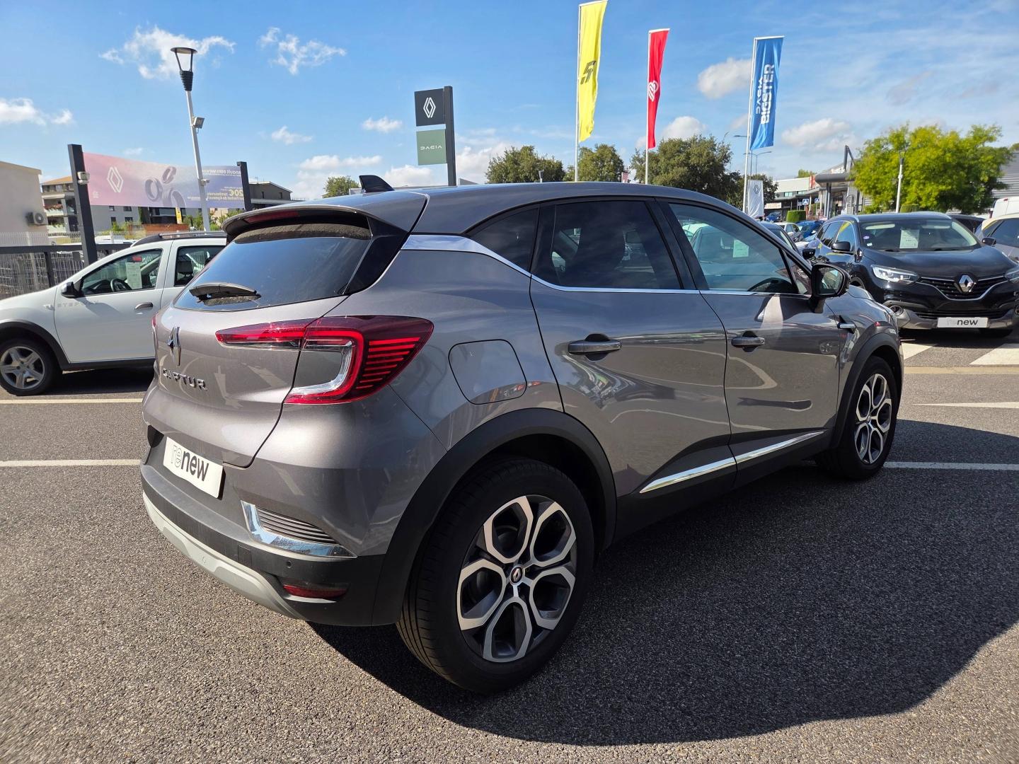 RENAULT Captur 1.3 TCe mild hybrid 160ch Techno EDC Renault-Sommières