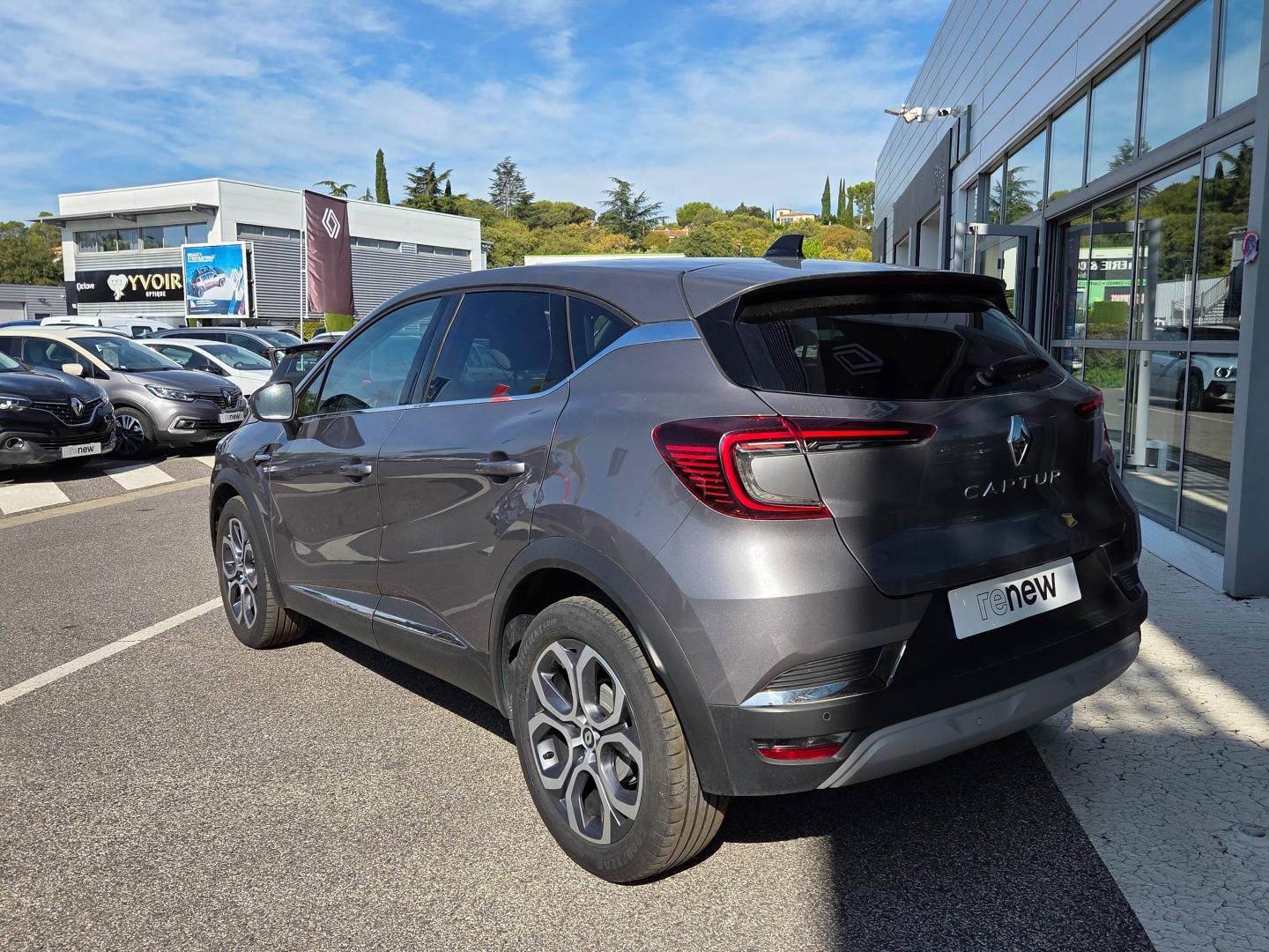 RENAULT Captur 1.3 TCe mild hybrid 160ch Techno EDC Renault-Sommières