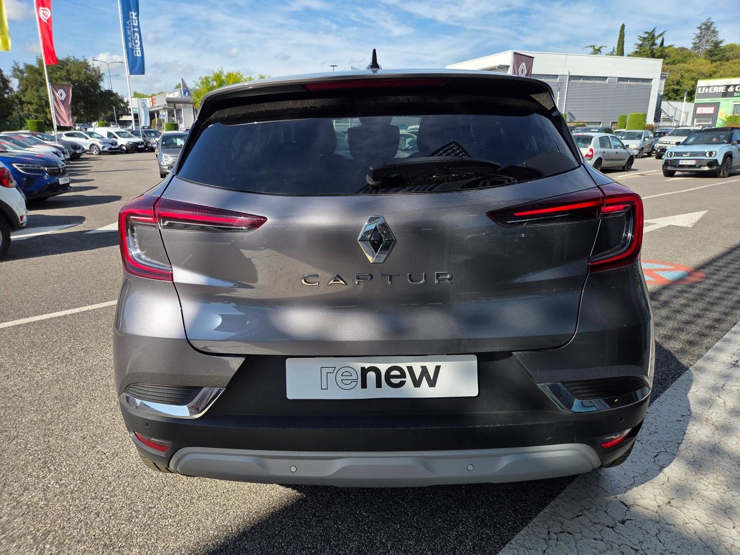 RENAULT Captur 1.3 TCe mild hybrid 160ch Techno EDC Renault-Sommières