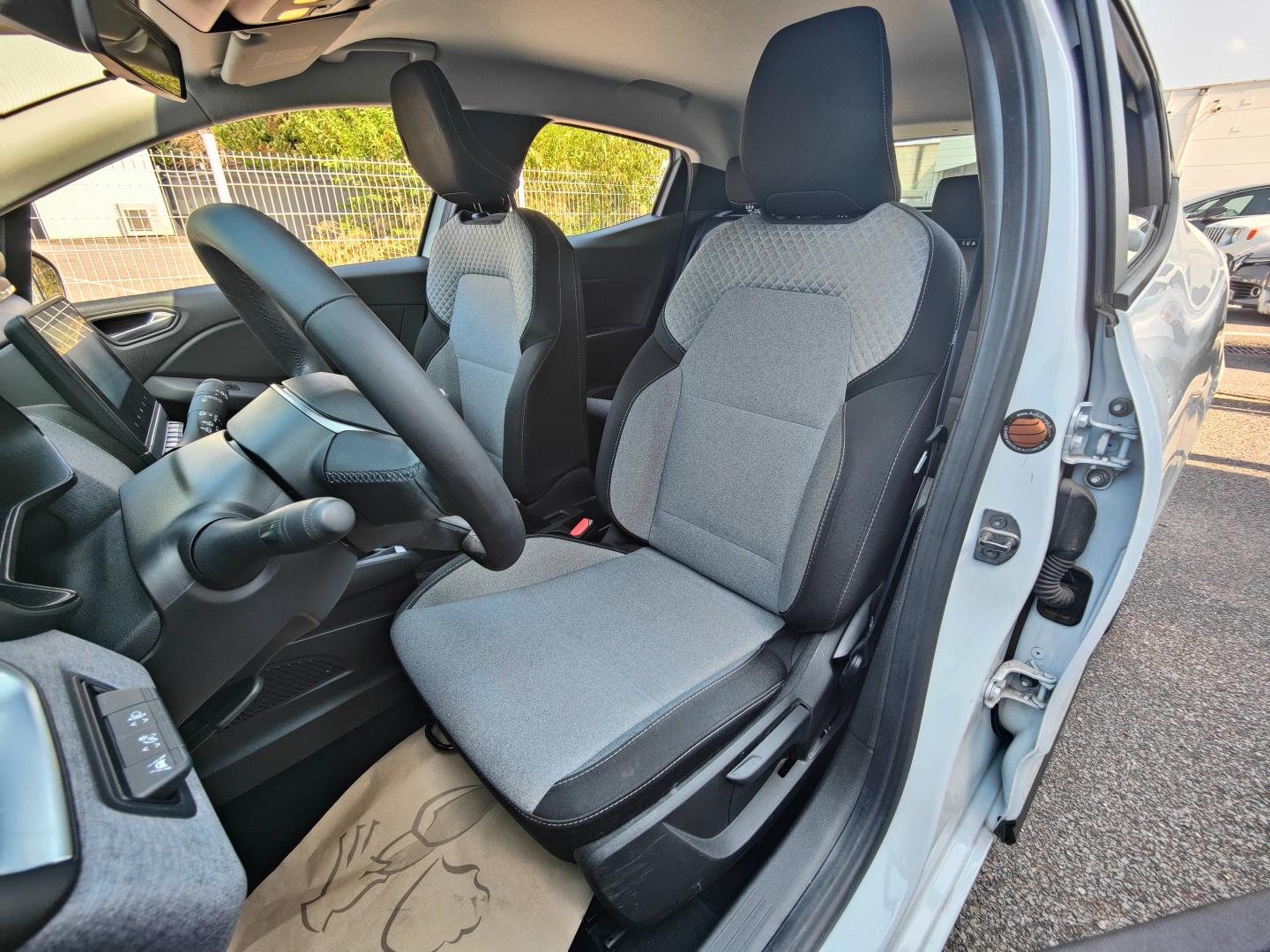 RENAULT Clio 1.5 Blue dCi 100ch Evolution - 24 Renault-Sommières
