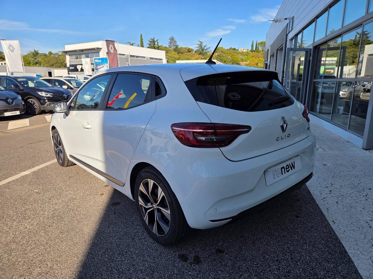 RENAULT Clio 1.6 E-Tech hybride 145ch Evolution Renault-Sommières