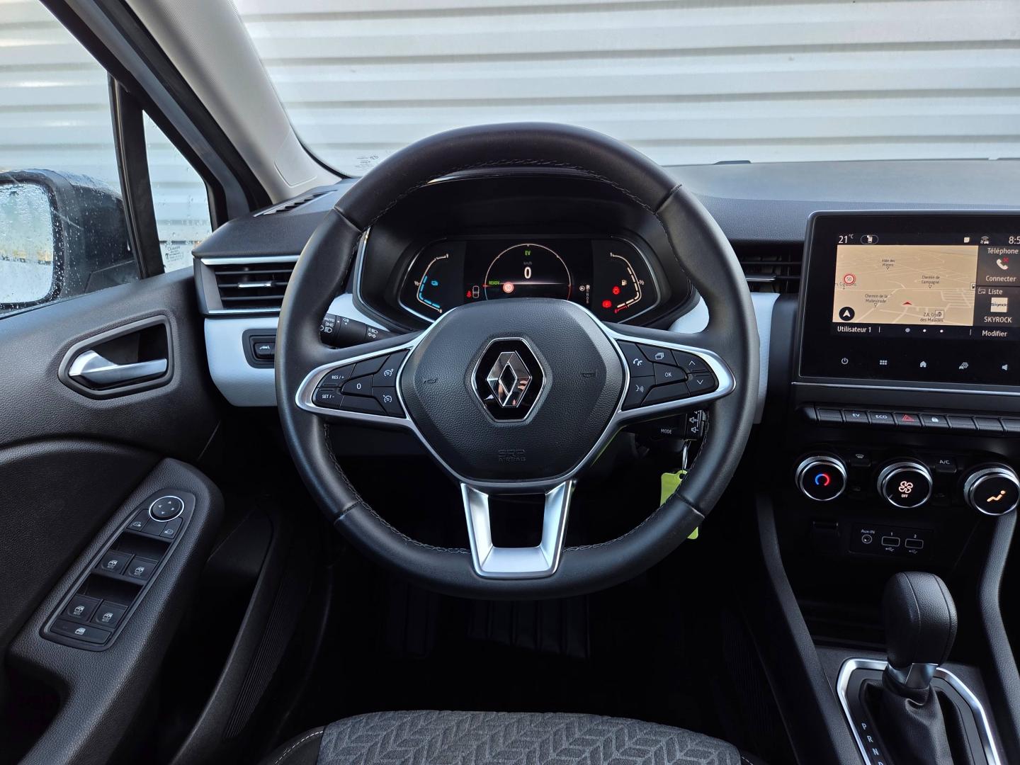 RENAULT Clio 1.6 E-Tech hybride 145ch Evolution Renault-Sommières