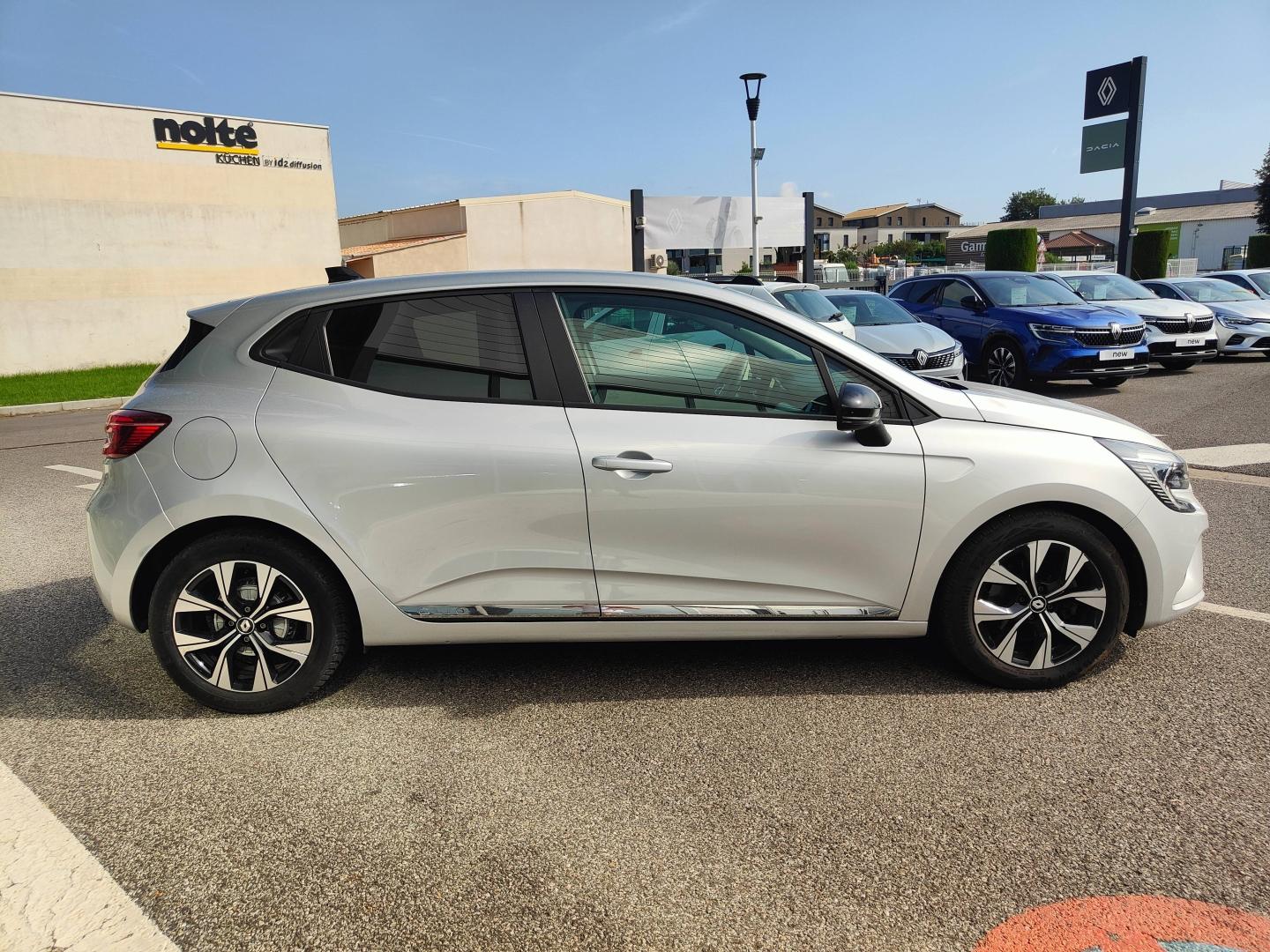 RENAULT Clio 1.5 Blue dCi 100ch Evolution Renault-Sommières
