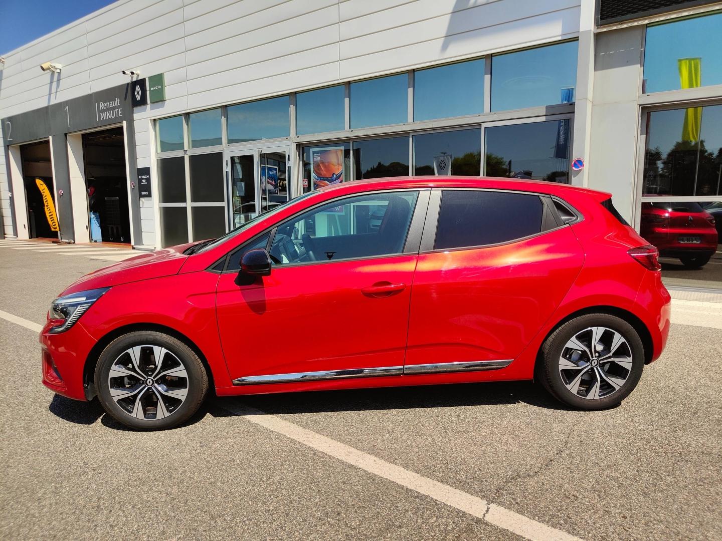 RENAULT Clio 1.6 E-Tech hybride 145ch Evolution Renault-Sommières