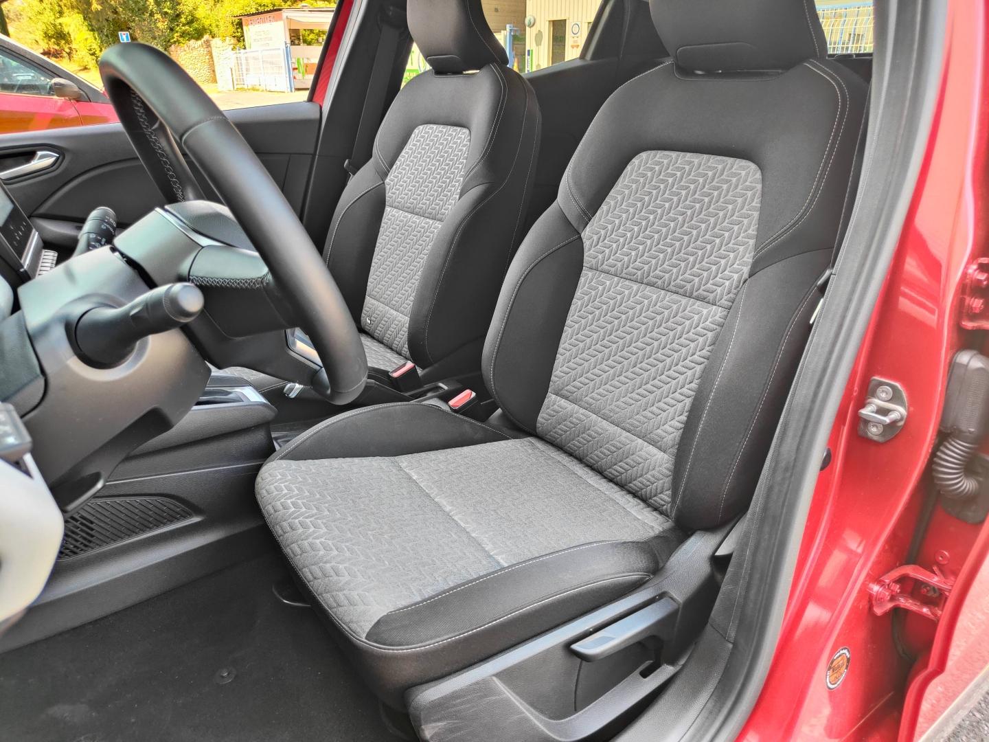 RENAULT Clio 1.6 E-Tech hybride 145ch Evolution Renault-Sommières
