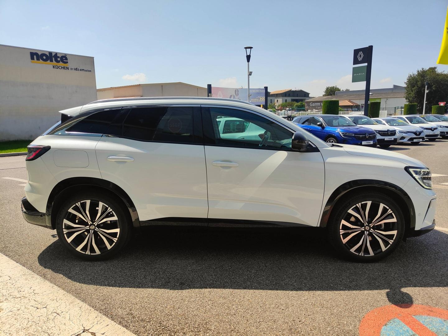 RENAULT Austral 1.2 E-Tech full hybrid 200ch Iconic- 23 Renault-Sommières