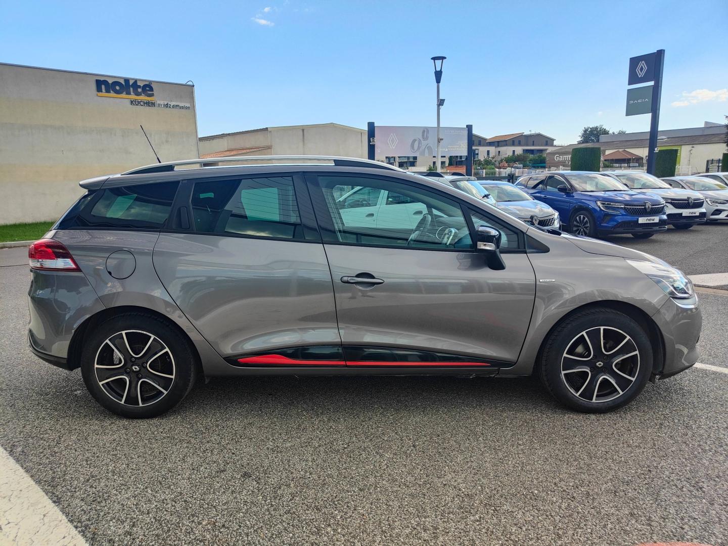 RENAULT Clio Estate 0.9 TCe 90ch energy Limited Euro6 2015 Renault-Sommières