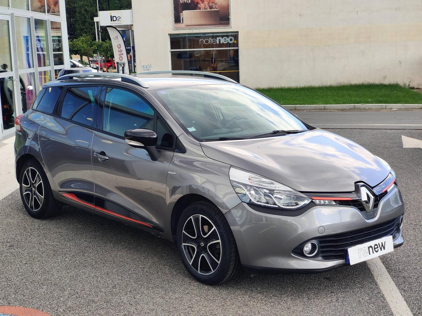 RENAULT Clio Estate 0.9 TCe 90ch energy Limited Euro6 2015 Renault-Sommières