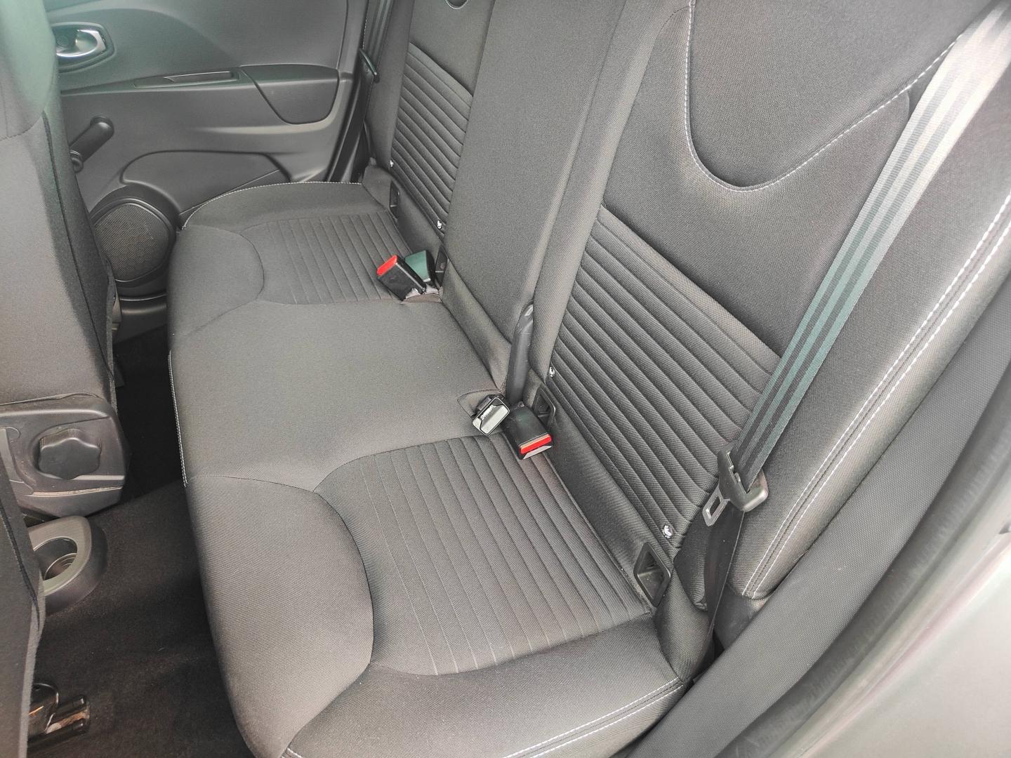 RENAULT Clio Estate 0.9 TCe 90ch energy Limited Euro6 2015 Renault-Sommières