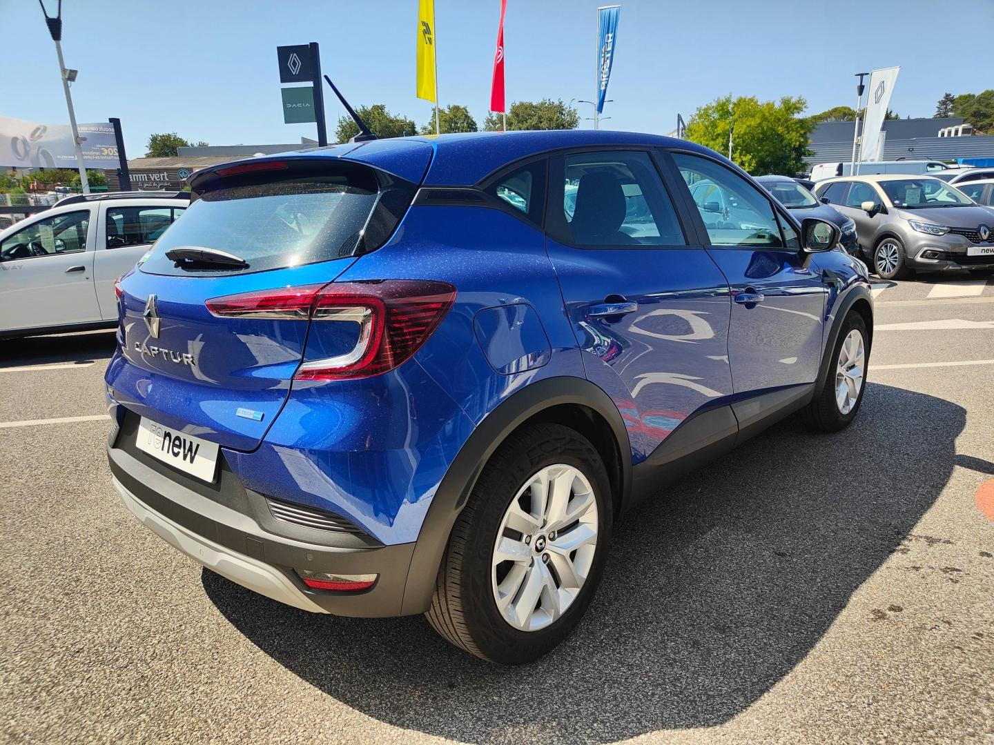 RENAULT Captur 1.6 E-Tech hybride 145ch Business -21 Renault-Sommières