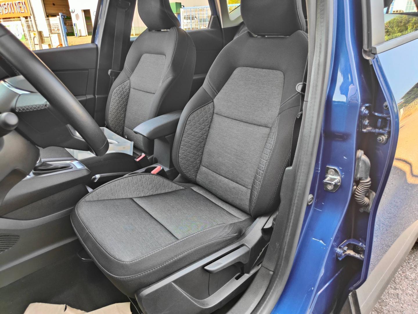 RENAULT Captur 1.6 E-Tech hybride 145ch Business -21 Renault-Sommières