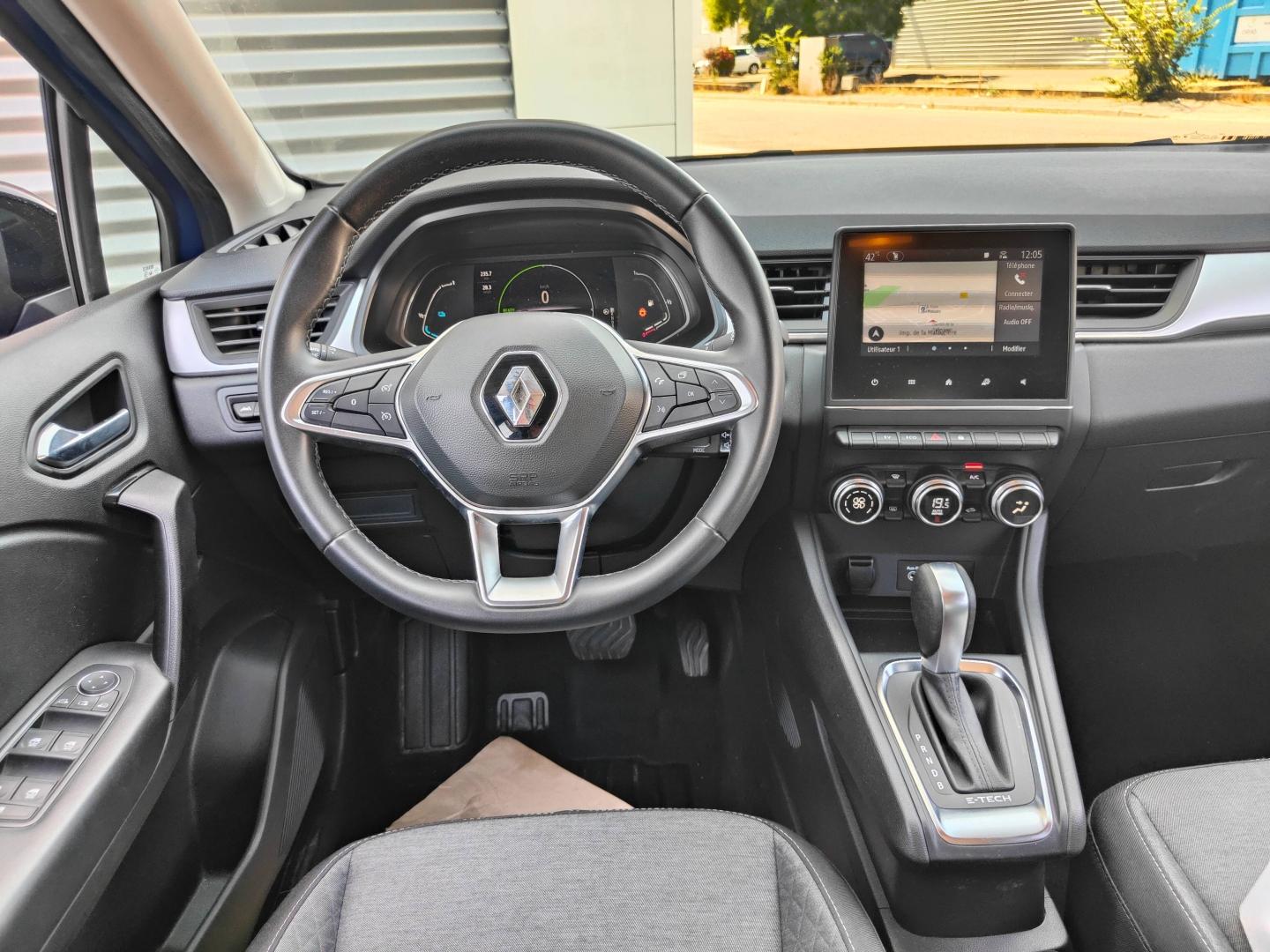RENAULT Captur 1.6 E-Tech hybride 145ch Business -21 Renault-Sommières