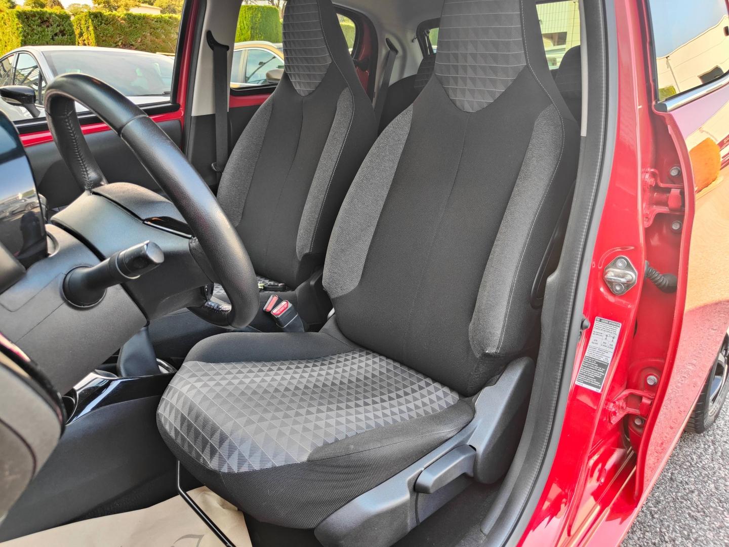 PEUGEOT 108 VTi 72 Style S&S 4cv 5p Renault-Sommières