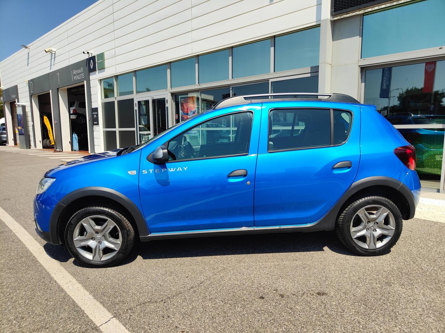 DACIA Sandero 1.0 SCe 75ch Urban Stepway - 20 Renault-Sommières