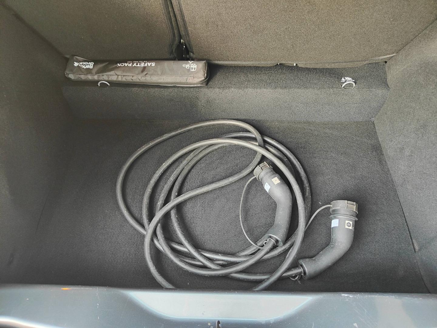 RENAULT Zoe E-Tech Evolution charge normale R110 Achat Intégral - MY22 Renault-Sommières