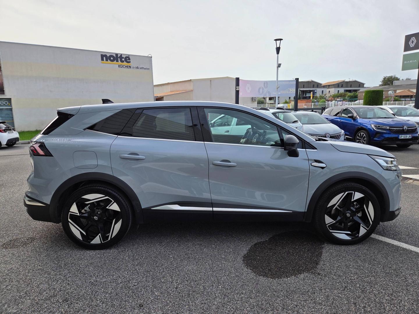 RENAULT Symbioz 1.6 E-Tech full hybrid 145ch Iconic Renault-Sommières