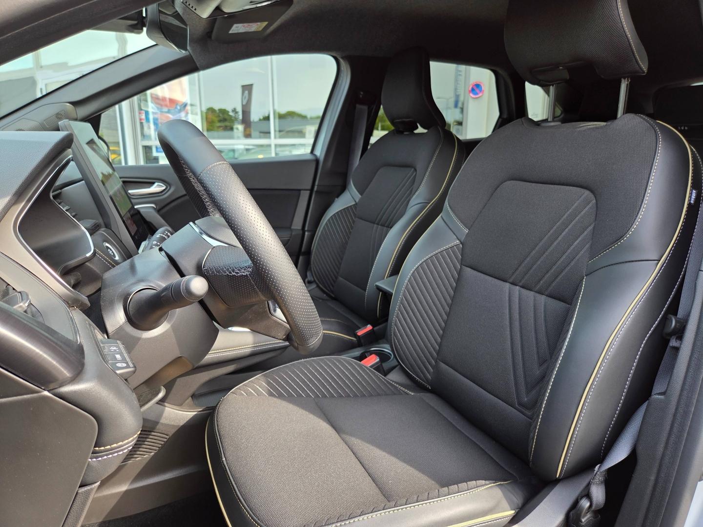 RENAULT Symbioz 1.6 E-Tech full hybrid 145ch Iconic Renault-Sommières
