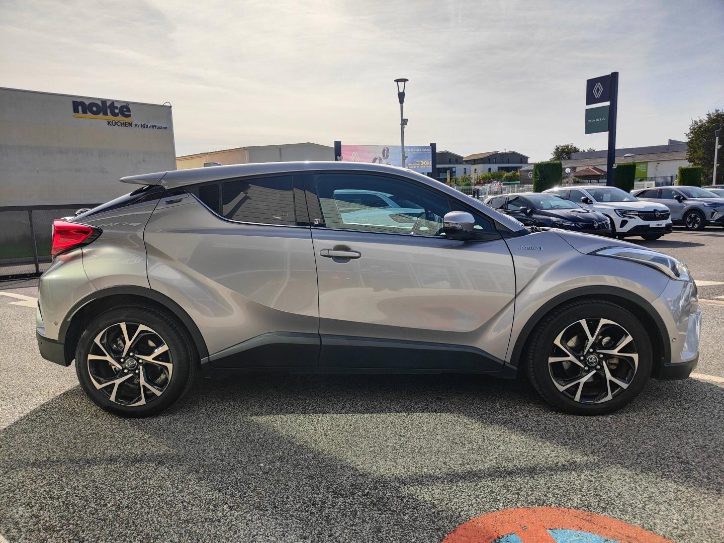 TOYOTA C-HR 122h Graphic 2WD E-CVT Renault-Sommières