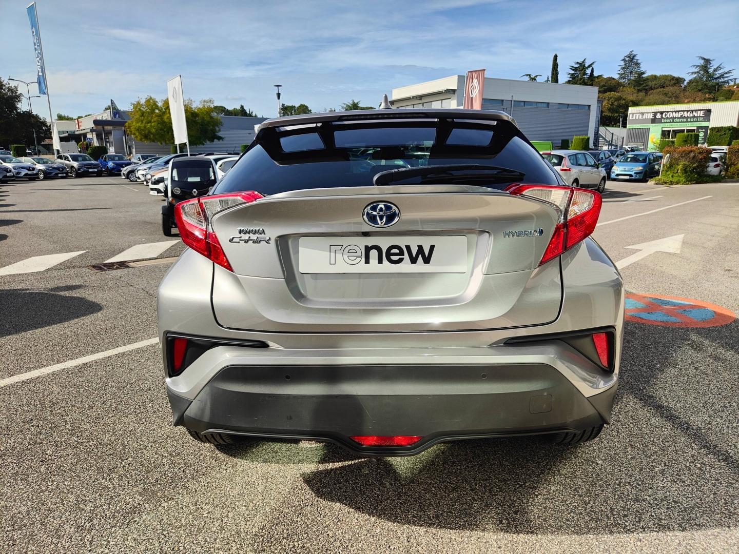 TOYOTA C-HR 122h Graphic 2WD E-CVT Renault-Sommières